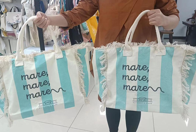 Gahumi Case-Ningbo Haitian Holdings 5000 Custom Tote Bags 03.jpg